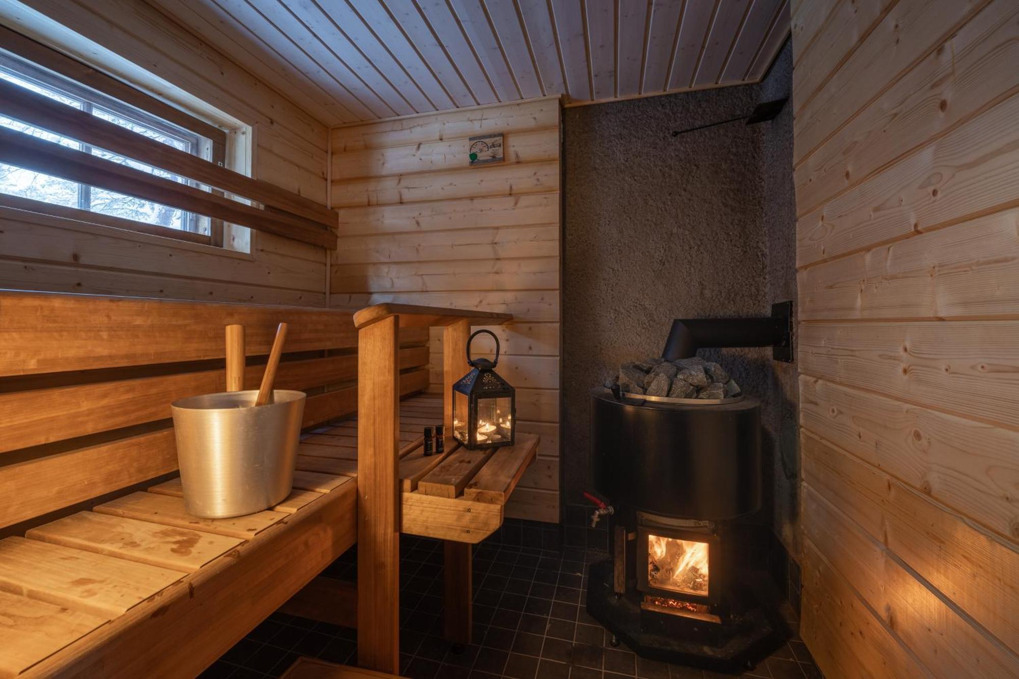 Kuukkeli Log Houses Aurora Cabin - Jaspis Saariselka Exterior photo